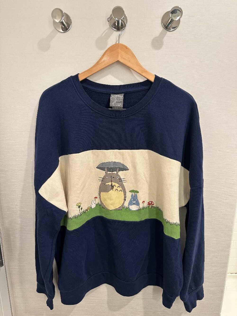 Her Universe Studio Ghibli My Neighbor Totoro Sweatshirt Men's XL Navy